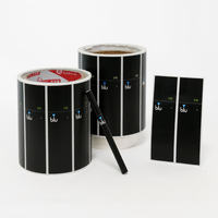Étiquettes en rouleau d'emballage en vinyle noir auto-adhésif imperméable à l'eau avec logo imprimé personnalisé autocollants d'étiquette de coupe de baiser