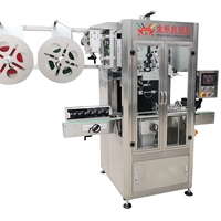 Machine d'étiquetage entièrement automatique électrique sans arrêt pour manchons rétractables avec changement d'étiquette par rouleau pour la production de remplissage en bouteille et le traitement du bois