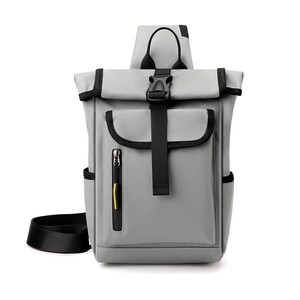 Bolso de Pecho para Hombre al por Mayor, Bolso Cruzado Casual con Carga USB, Mochila Ligera de Nailon para Viajes y Actividades al Aire Libre, Personalizable - Product Image 1