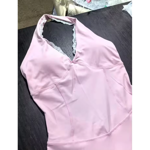 Combinaison de sport pour femme en dentelle, taille en V, dos ouvert, avec pantalon de yoga évasé à jambe large et haut tube, pour la gym et le sport - Product Image 4