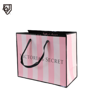 Amazon.com: Victoria 's Secret Cajas de regalo (2) \u0026 bolsas de regalo (4)  nuevo : Salud y Hogar