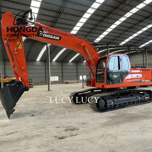 รถขุดดิน Doosan DX225LC ขนาด 22 ตัน มือสอง พร้อมบุ้งกี๋ สำหรับงานก่อสร้าง - Product Image 1