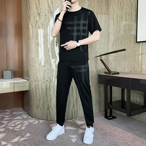 Abbigliamento Sportivo da Uomo, Tute Sportive Senza Logo, T-Shirt Maschile, Top da Palestra, Tuta Liscia, Set con Pantaloni Neri, Moda Innovativa e Chic in Taglia <span class=keywords><strong>S</strong></span> - Product Image 3