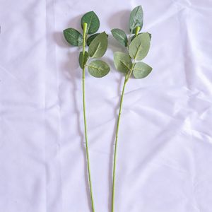 ก้านดอกกุหลาบประดิษฐ์พร้อมใบ 825-1 สำหรับตกแต่งภายในและภายนอก - Product Image 4