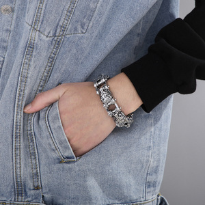 Bracciale da uomo in acciaio inossidabile Resoul Lion Head, anti-ossidazione, a catena da moto, Chaine Moto, Bracciali Aco <span class=keywords><strong>Inox</strong></span> - Product Image 3