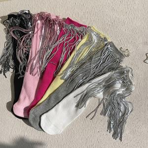 Calcetines geniales para niñas 2025, calcetines de lentejuelas de cristal de encaje metálico brillante con borlas para niños pequeños - Product Image 3