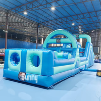 Parcours d'obstacles gonflable géant, château gonflable commercial combiné avec zone de saut pour enfants