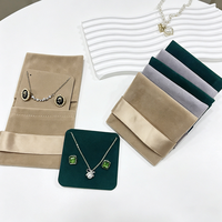 Pochette à bijoux de luxe carrée en velours avec couvercle rabattable anti-poussière et ruban satiné pour boucles d'oreilles et colliers