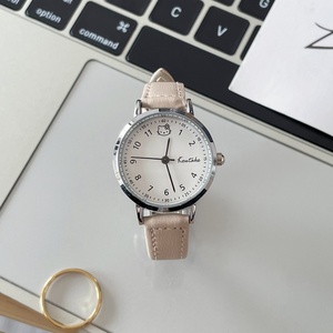 Montre-bracelet pour femme en cristal rose, cadran rond petit format, couleur or rose - Product Image 3