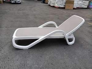 Hiện đại hồ bơi ngoài trời đồ nội thất thoải mái có thể gập lại nhựa sunbed Chaise Lounger bền bãi biển bơi khách sạn sử dụng sống - Product Image 4