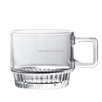 Tasse à café en verre simple de 275ml bon marché avec une tasse à thé à poignée carrée/tasse à lait pour cadeaux de promotion