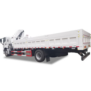 شاحنة رافعة إيسوزو عالية الجودة 8 طن 4*2 بقوة 205 حصان قيادة يسرى مع ذراع قابل للطي - Product Image 6