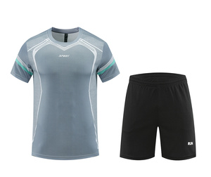 Ensemble de survêtement de course à pied à imprimé dégradé 2 pièces T-shirt et short de sport à séchage rapide pour hommes - Product Image 2