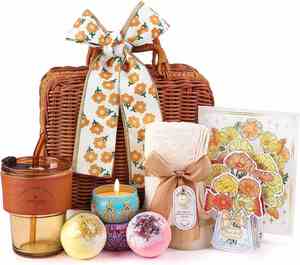 New Unique Rattan Birthday Gifts Set Relaxing Bath Spa Gifts for Her Women Friend Factory Customized Get Well Soon Gifts Basket - Product Image 1
