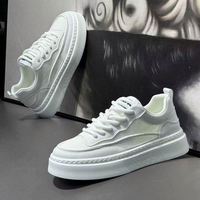 Chaussures de skate décontractées pour hommes, nouvelle collection printemps, prix de gros, respirantes, blanches, tendance, antidérapantes, résistantes à l'usure