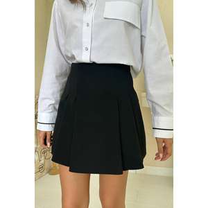 Minifalda Negra Plisada de Satén para Mujer, Cintura Regular, 100% Poliéster, Acabado Brillante - Product Image 1