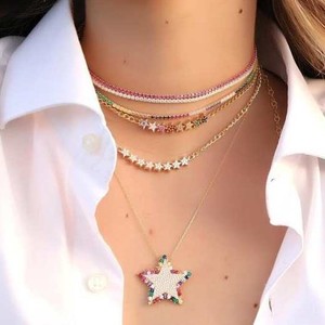 Collar con Colgante de Estrella Grande con Micro Pavé de Circonitas Cúbicas Brillantes y Piedras de Colores, Regalo de Navidad 2023 - Product Image 1