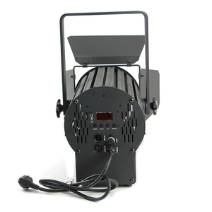 Fotografía profesional Zoom Etapa 200W Led Fresnel Spot Light Blanco cálido Dmx Led SpotLight Fresnel Light para estudio - Product Image 4