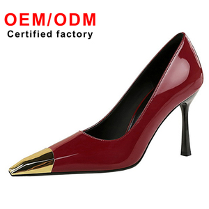 Vendita calda in stile coreano con décolleté a punta in metallo elegante stile singolo alla moda da donna tacco altissimo Stiletto in pelle verniciata per banchetti - Product Image 3