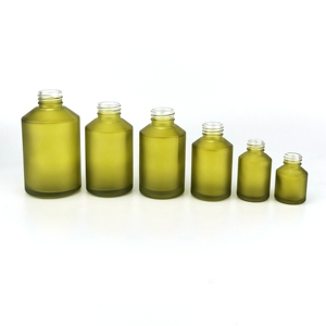 Bottiglia in Vetro Verde Oliva con Spalla Inclinata 15ml 30ml 60ml 100ml 120ml 200ml, Flacone Cosmetico con Pompa in Legno - Product Image 5