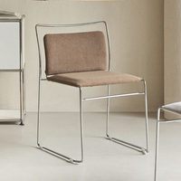 Chaise de salle à manger vintage style Bauhaus avec cadre en métal chromé et dossier rembourré en tissu maillé pour les bureaux à domicile et les cafés