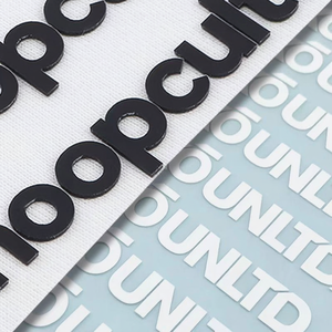 Étiquettes thermocollantes imprimées de haute qualité, personnalisées, logo 3D en silicone, étiquettes thermocollantes - Product Image 1