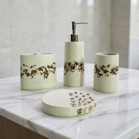 Juego de Baño de Diseño Floral Personalizado, Fabricante de Dispensadores de Poliresina de 4 Piezas, Portavasos, Decoración para Hotel y Hogar