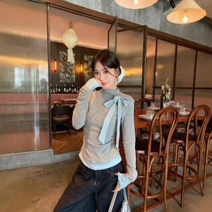 Camiseta de manga larga para mujer, estilo color block, con lazo, ajuste ceñido, gris, de punto suave, capa base elegante, efecto dos piezas corto - Product Image 4