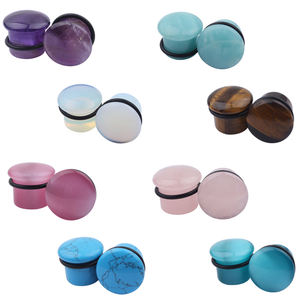 Juego de tapones y túneles para los oídos de piedra orgánica, Piercings acampanados individuales con anillo de cuero negro, joyería corporal para bodas - Product Image 1