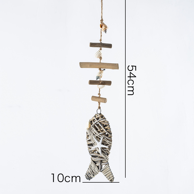 Pendentif plat poisson en rotin tressé de taille moyenne