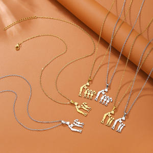 Nuova Collana con Ciondolo in Acciaio Inossidabile Moda Mamma Figlio Figlia Colori Argento e Oro per Anniversario Festa della Mamma - Product Image 2