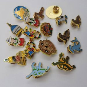 Fabricante de pines de solapa, insignias metálicas, broches al por mayor, pines de esmalte blando y duro con logotipo, personalizados - Product Image 1