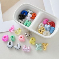 Nouvelles perles en dentelle avec lettres, accessoires DIY pour sacs, breloques, porte-clés, sangles de téléphone, accessoires en acrylique pour chaussures, vêtements, chapeaux, perles de texte alphanumériques