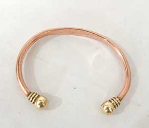 Minimalist <b>Magnetic</b> Copper Bangle With Adjustable Open Cuff Design For Men <b>Women</b> Modern Fashion And Daily Accessories - Product Image 3