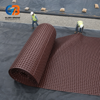 Feuille de drainage en plastique marron anti-colmatage, haute capacité de charge, découpe facile, stabilisée aux UV, usage intensif pour canaux d'irrigation