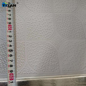 Faux panneaux de <span class=keywords><strong>plafond</strong></span> suspendu 2*4 décoratifs pour intérieur, dalles de <span class=keywords><strong>plafond</strong></span> acoustiques en PVC vinyle 600*600 7mm - Product Image 4