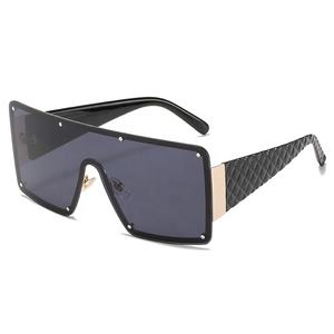 DOISYER <span class=keywords><strong>2021</strong></span> nuevas gafas <span class=keywords><strong>de</strong></span> sol <span class=keywords><strong>de</strong></span> gran tamaño <span class=keywords><strong>de</strong></span> diseñador <span class=keywords><strong>de</strong></span> <span class=keywords><strong>moda</strong></span> Vintage <span class=keywords><strong>para</strong></span> <span class=keywords><strong>mujer</strong></span> <span class=keywords><strong>de</strong></span> una pieza cuadrado grande negro transparente blanco opciones - Product Image 5