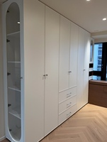 Dressing Moderne Européen de Luxe, Armoire Personnalisée Blanc Crème avec Portes Vitrées, Meuble de Chambre Écologique Grande Capacité pour la Maison