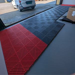 Tapis de sol en plastique PP Tianfu 40*40*2cm, dalles de sol de garage, revêtement de sol en plastique à emboîtement pour carwash - Product Image 6