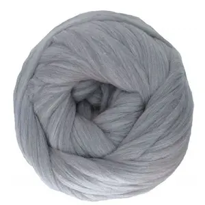 Wholesale Premium Lightweight Easy to Use Merino Wool Yarn Arm Knitting Super Soft Wool Chunky Yarn for Hand Knitting Crochet