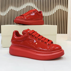 Nouvelles Chaussures de <span class=keywords><strong>Sport</strong></span> <span class=keywords><strong>et</strong></span> de Marche à Lacets en Cuir Verni Couleur Unie pour Hommes <span class=keywords><strong>et</strong></span> Femmes 2025 - Product Image 1