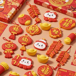 ที่ครอบดินสอซิลิโคนรูปเครื่องรางนำโชค 3 มิติ ลายโลโก้ตามสั่ง สำหรับเทศกาลปีใหม่ ของขวัญส่งเสริมการขายสำหรับการสั่งซื้อจำนวนมาก - Product Image 2