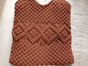 Bolso de mano de algodón tejido a mano para mujer, bandolera con asa trenzada, parte superior abierta, informal, para playa o viaje, con solapa de rombos. - Product Image 6