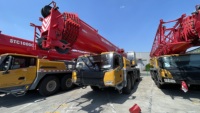 Grue mobile de marque supérieure 100 tonnes STC1000C7-8, grue sur camion avec flèche principale de 70 m pour la construction en hauteur