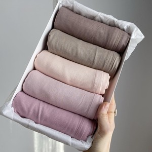 High Quality Wholesale Muslim Head Wrap Stretchy <strong>Scarf</strong> Premium Jersey Modal Cotton Hijab Custom <strong>Box</strong> for Muslim Women - Product Image 2