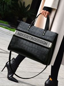 Bolsos cruzados de diseño de moda, bolsos de hombro de cuero PU de alta calidad, bolsos de mano casuales de lujo para mujer - Product Image 3