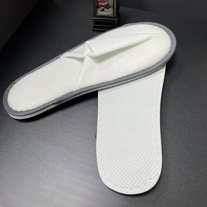 저렴한 맞춤형 일회용 슬리퍼 이벤트용 로고 포함 편안한 화이트 호텔 슬리퍼 - Product Image 2