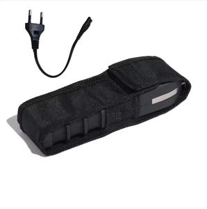 Lampe torche LED super lumineuse de type 928, torche électronique portative pour le camping en plein air des femmes - Product Image 1