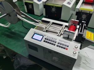 Tự động mặt nạ tai vòng máy cắt vi tính ban nhạc đàn hồi Máy cắt Velcro dây kéo máy cắt - Product Image 4