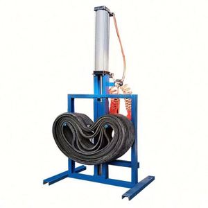 Machine verticale de triplement de bandes de roulement de pneus usagés, machines de recyclage du caoutchouc pour le doublement et le triplement de pneus, machines d'emballage de pneus - Product Image 3